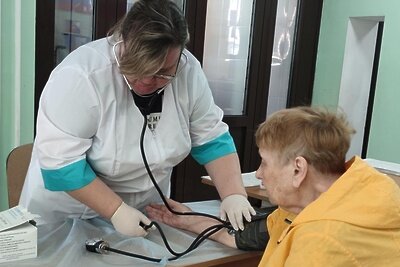    Медики Дубненской больницы провели на выборах акцию «Здоровый выбор» ©Алина Кузнецова