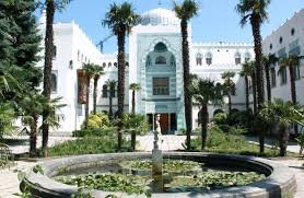 [caption id="attachment_1172" align="alignright" width="320"] Санаторий Дюльбер[/caption]