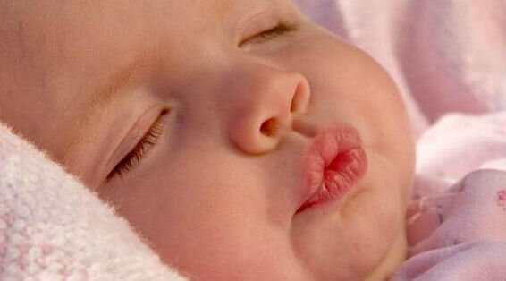 Если у ребенка трескают губы | Мамоведия - о здоровье и развитии ребенка
