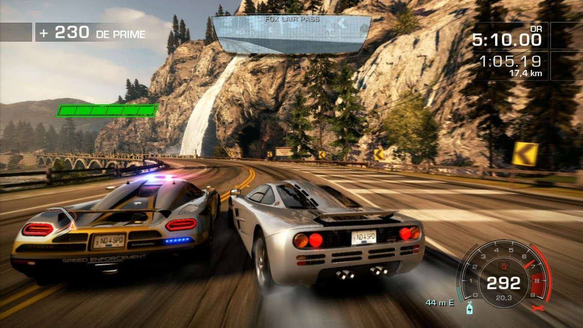 Игра выиграй гонку. Xbox need for Speed hot Pursuit 2010. Need for Speed hot Pursuit Xbox 360. Need for Speed: hot Pursuit (2010). Hot Pursuit игра.