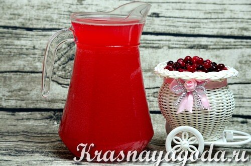 Этот игристый напиток очень полезный и вкусный и украсит любой пикник или фуршет.