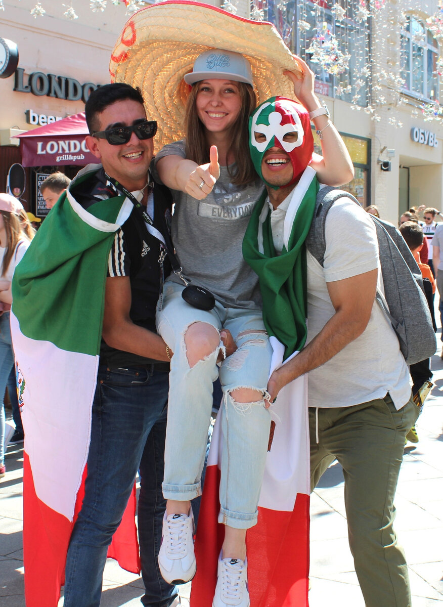 Марина Ларина с гостями из Мексики