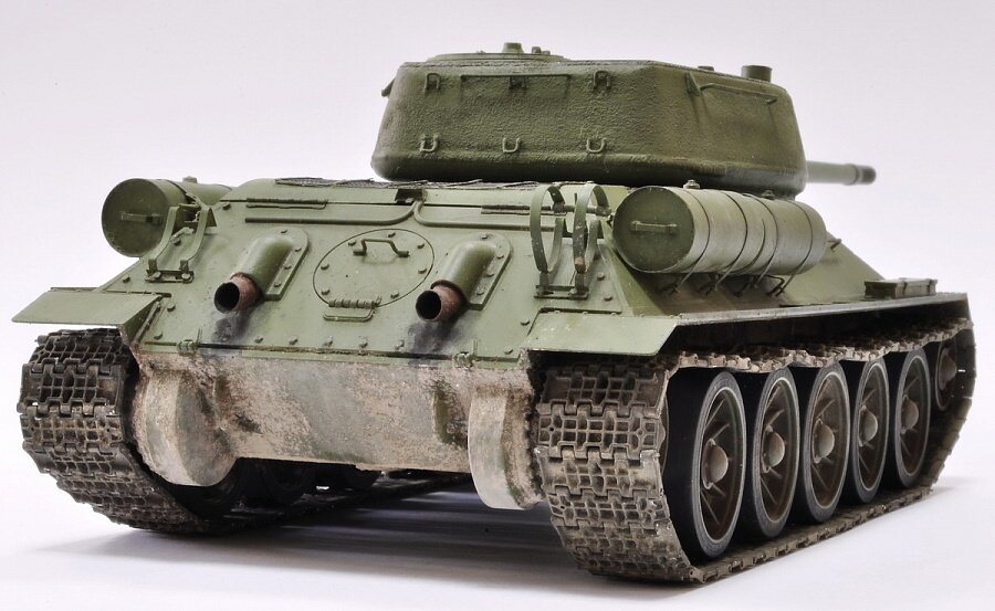 тридцать четверка. тридцать четверка. забивная подруга танк. т34 против леопарда. т-34 100 википедия.