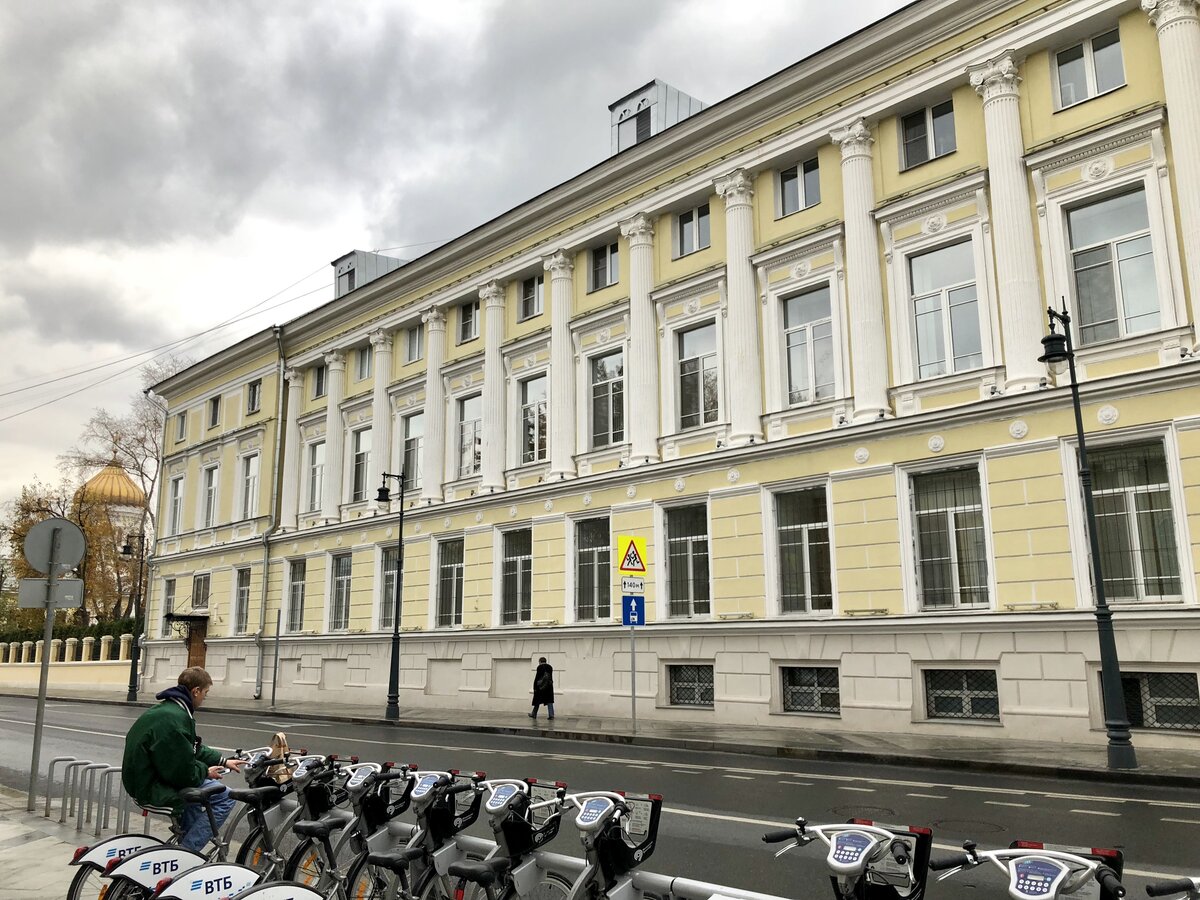 Пречистенка в москве
