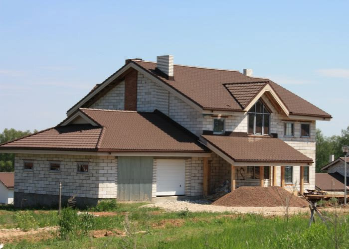 Пеноблоки, в отличие от газоблоков, имеют замкнутые поры внутри материала