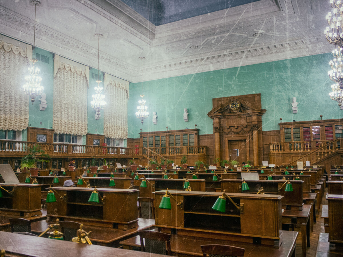                                                                   Читальный зал на 2 этаже