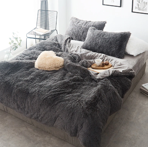 Нежное, с внутренней стороны  бархатное и теплое, 