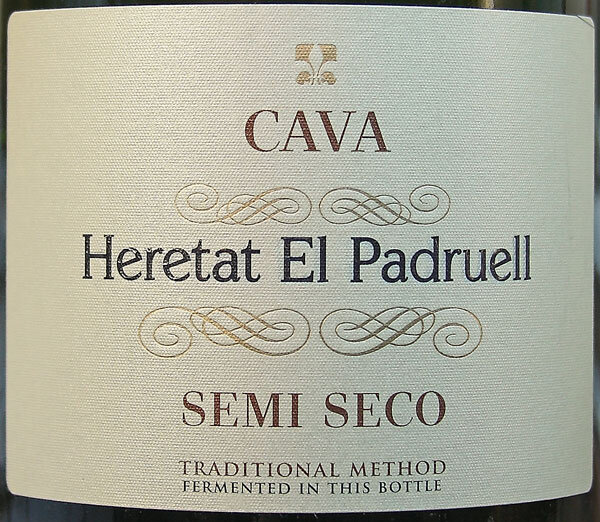 Шампанское жауме серра полусухое. 75. Cava полусухое пятерочка heretat el oadruell. Шампанское cava semi seco. Cava heretat el padruell semi seco полусухое.