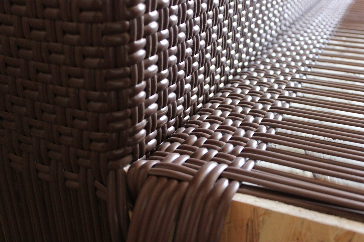 Крепкие ветки. Украинскую плетенную мебель покупают во всем мире