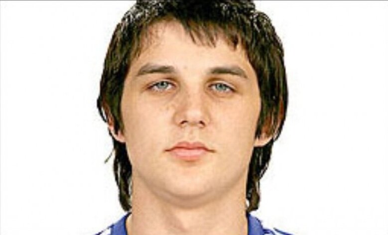 Умер в 19 лет.