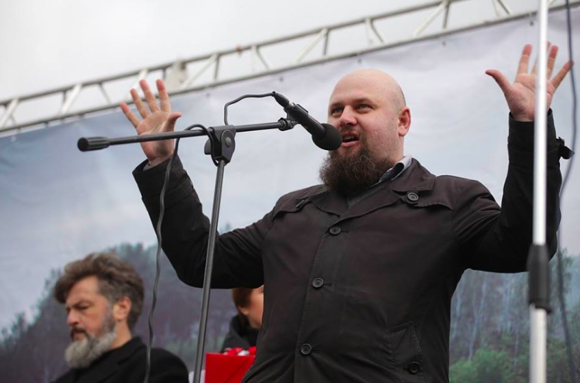Очередные выборы новосибирского градоначальника, запланированные на осень 2019 года привлекают все больше внимания местной общественности. Количество вероятных претендентов растет, а вместе с этим – и желание всех политических сил быть представленными в гонке за голоса избирателей. Либеральная часть новосибирского политического спектра заявила о своих претензиях на участие в кампании раньше всех. Но кто станет главным представителем местной либеральной общественности на выборах еще не решено.