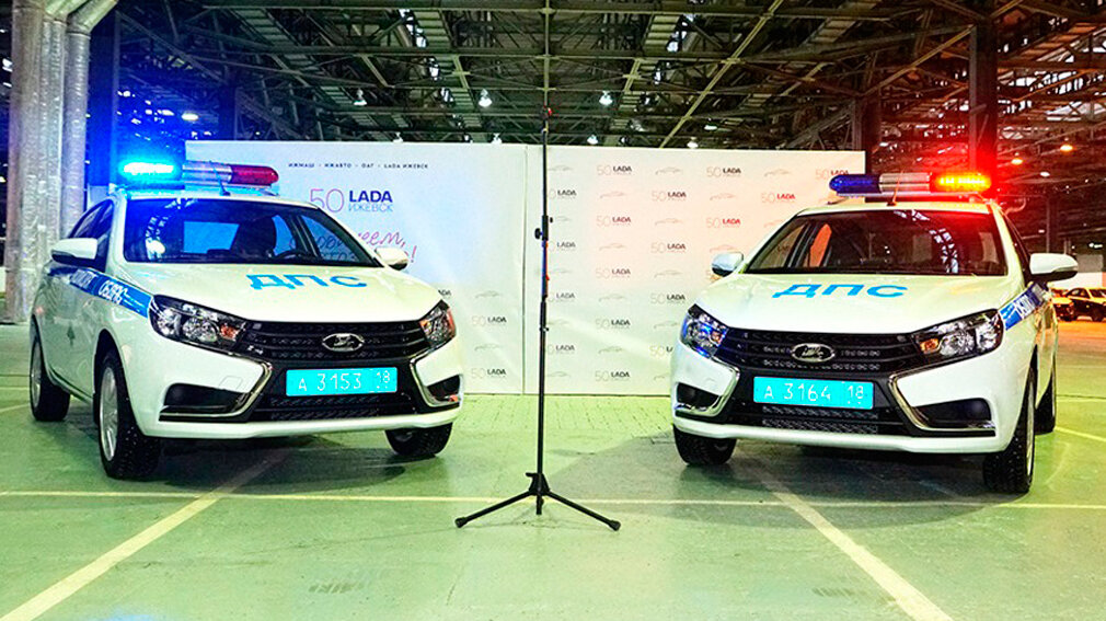 Российская компания «АвтоВАЗ» плотно сотрудничает со множеством государственных служб, поставляя для них автомобили
