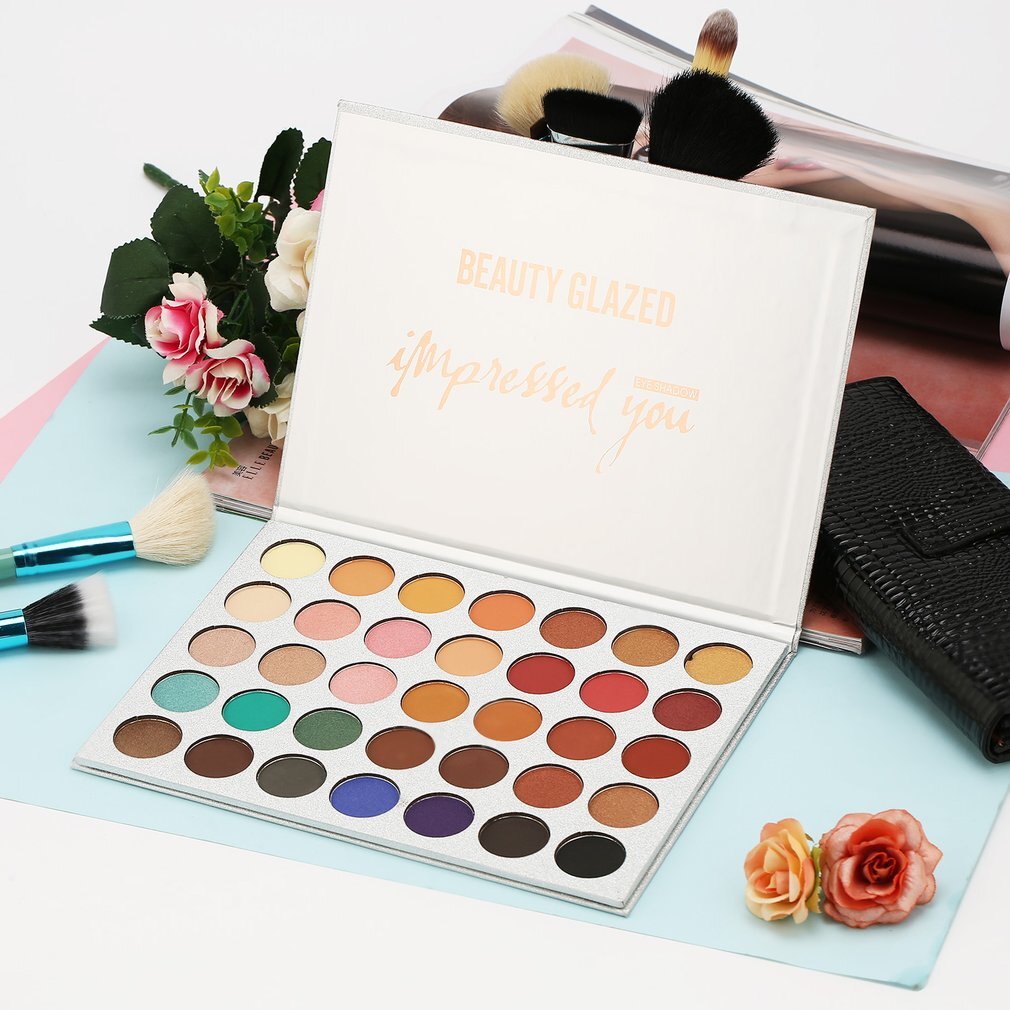 Палитра водостойких теней от Beauty Glazed из 35 оттенков