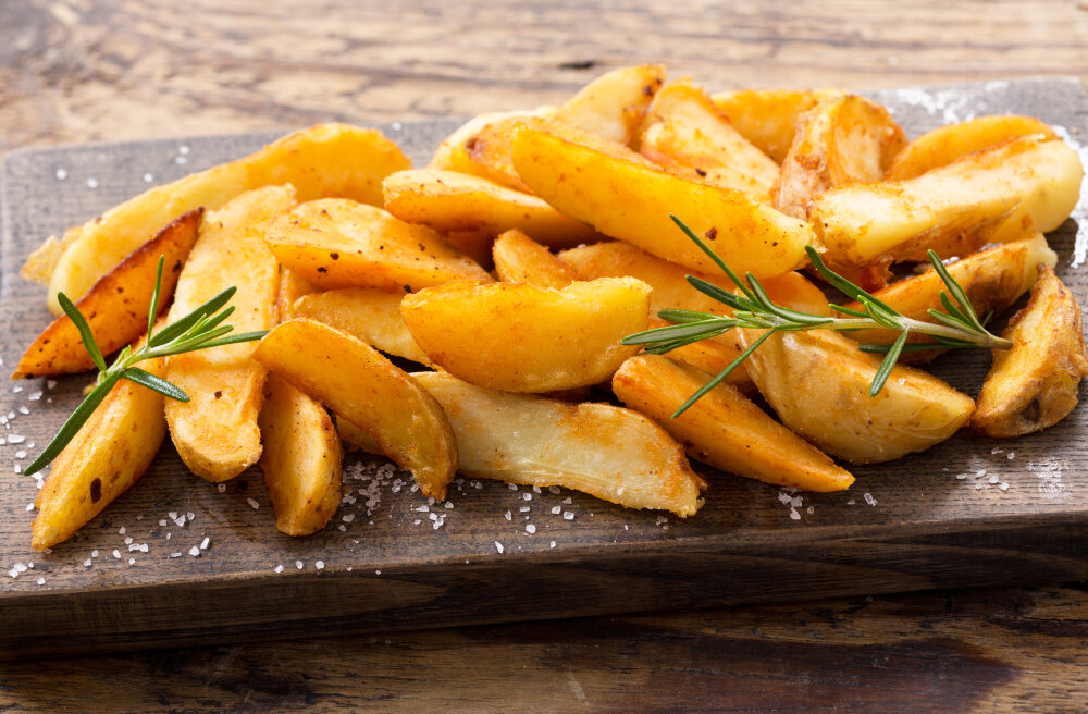 Жареная картошка с хрустящей корочкой на сковороде - рецепт с фотографиями - Patee. Рецепты