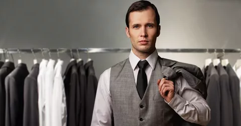 Ученые не отрицают , как один и тот же человек может вести себя совершенно по разному в зависимости от того, что на него надето.