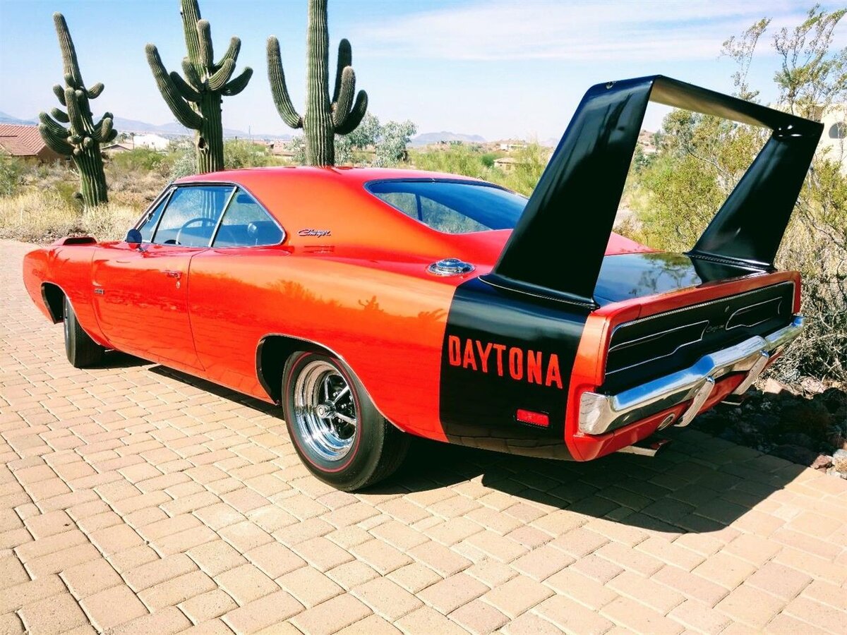 Dodge charger daytona фото