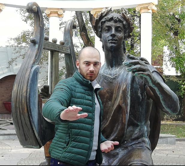 Когда занимаешься гипнозом, ты обязан сделать гипнотическую фотографию