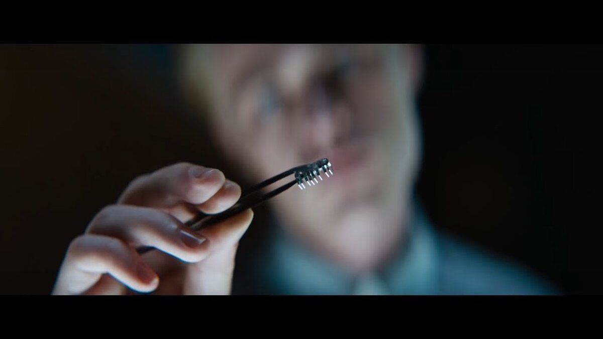 Хотели бы проапгрейдить себя таким? А главного героя заставили обстоятельства, или все немного сложнее чем кажется на первый взгляд?