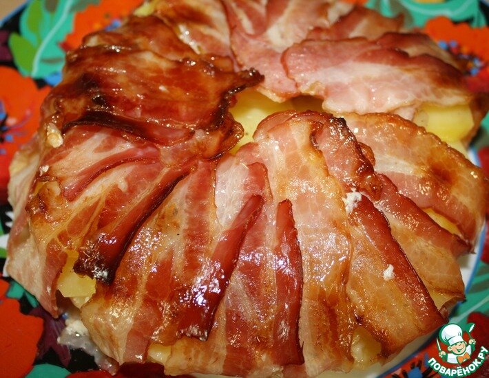 Pommes de vendangeurs - это очень вкусное и в тоже время очень сытное и калорийное блюдо французской домашней кухни.