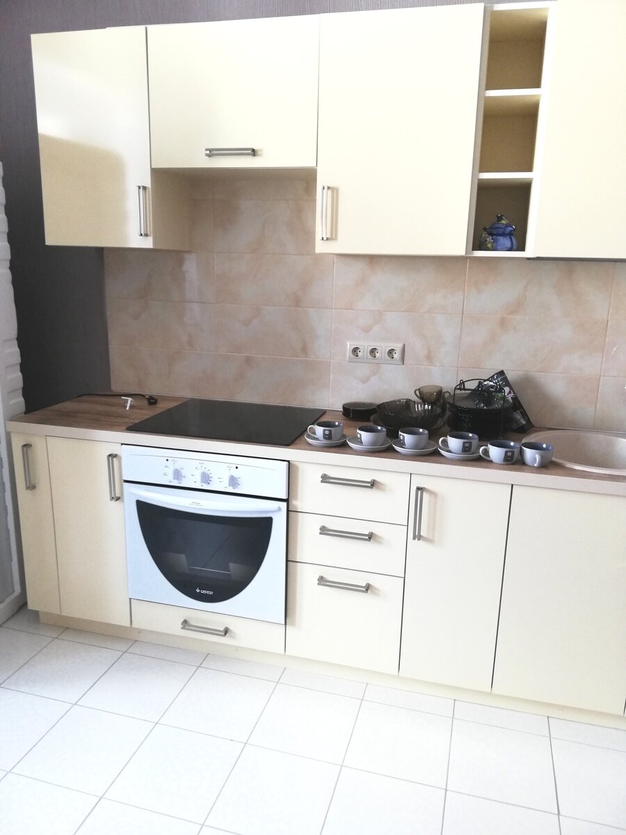 Кухня в квартире была. 