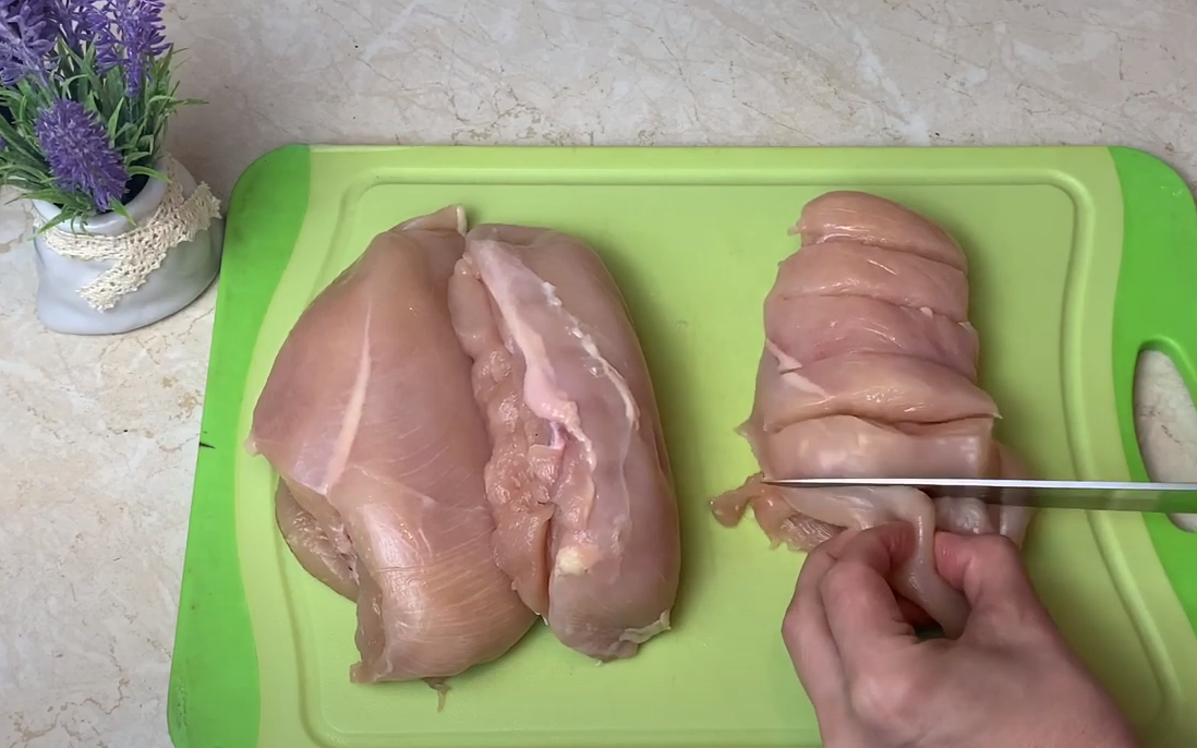 Как приготовить грудку куриную в духовке: простой и вкусный рецепт