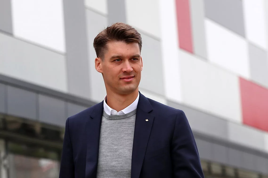 Назначен спорт. Томас Цорн. Томас Цорн Локомотив. Томас Цорн Спартак. Томас Цорн сын Прядкина.