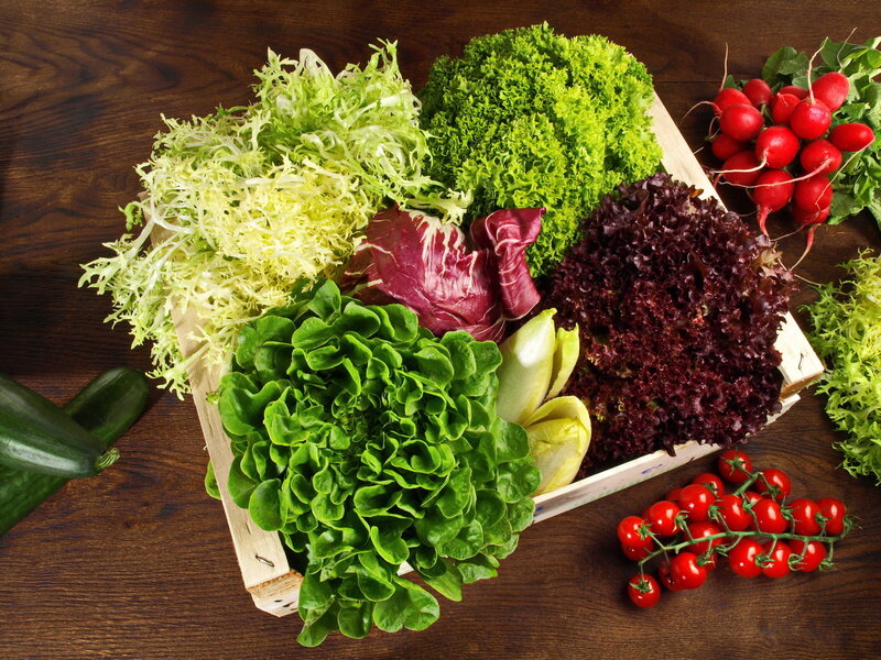 Ссылка на оригинал фото: https://rezept.sz-magazin.de/rezept/gemischter-salat-mit-spezialmarinade/