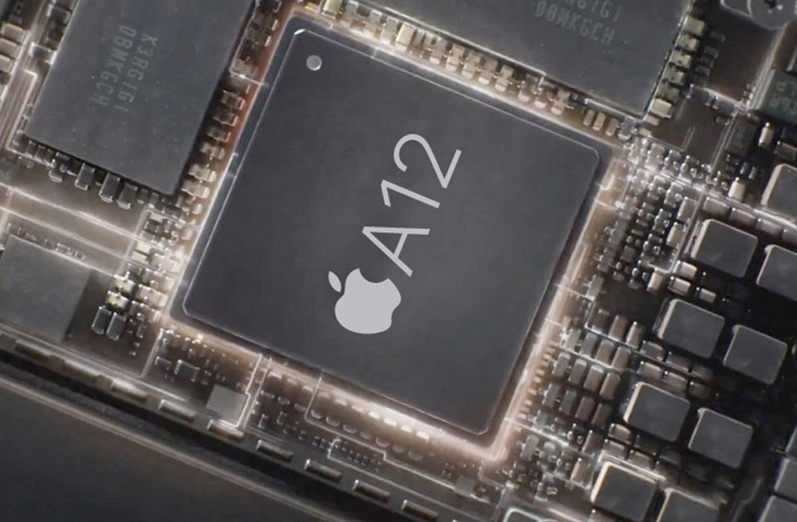 Apple A12 Bionic 7 нанометровый инновационный процессор компании Apple.