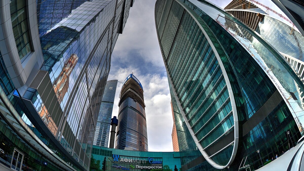 Невероятная москва. Здания Москоу Сити. Башня Москоу Сити внутри. Небоскреб Империя в Москва-Сити. Башня 2000 Москва Сити.