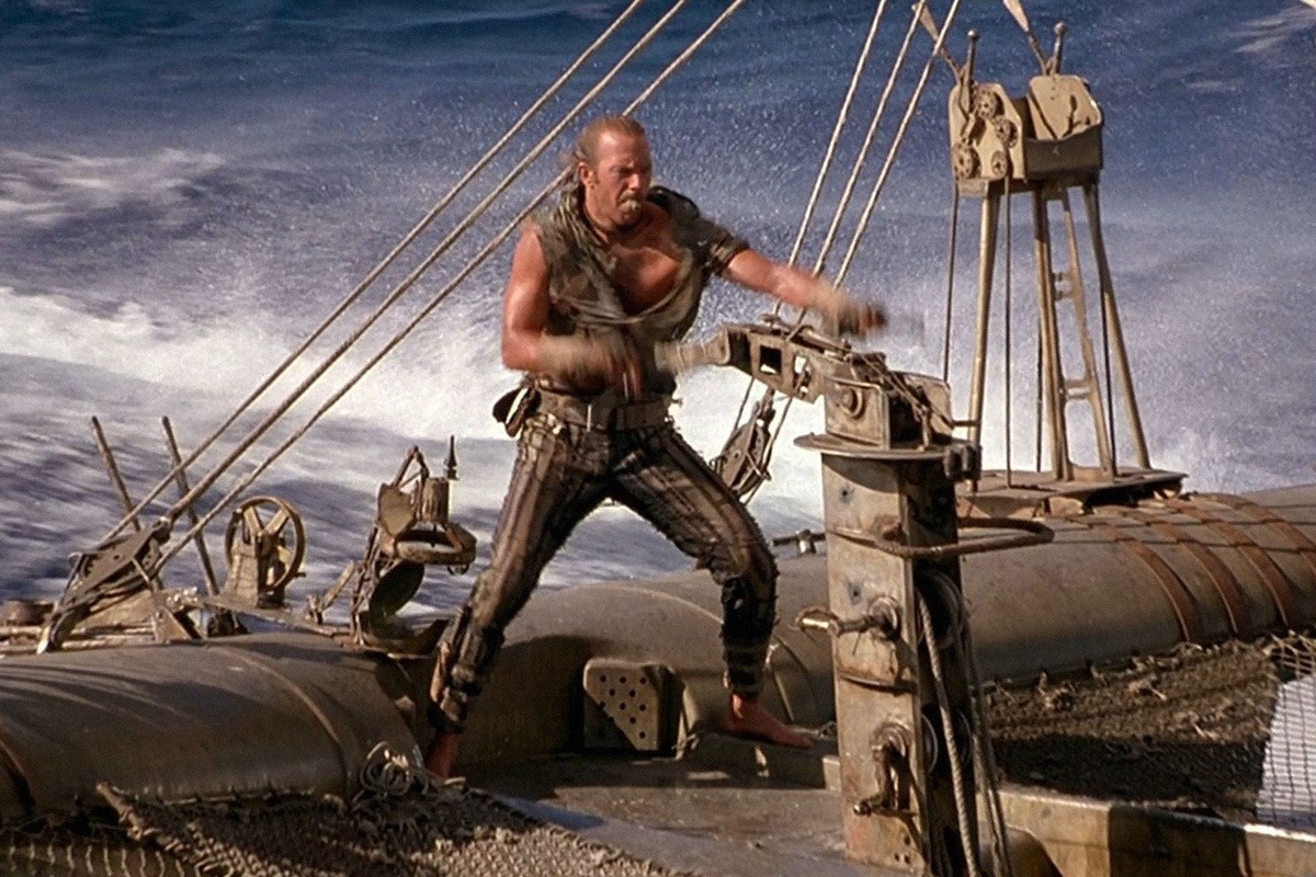Кадр из фильма "Водный мир". MCA / Universal Pictures