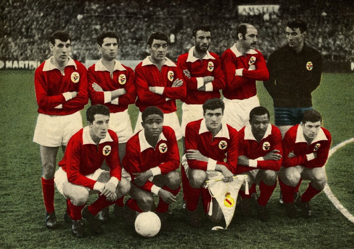 Лиссабонские "орлы" перед пока последним победным европейским финалом. 1962 год (фото из свободного источника) 