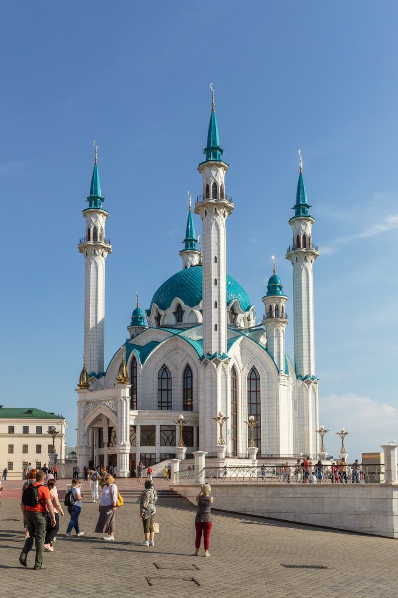 Чем известна рт. Кул Шариф Дубай. Кул Шариф в Малайзии. Казань достопримечатель. Казань достромичательности.