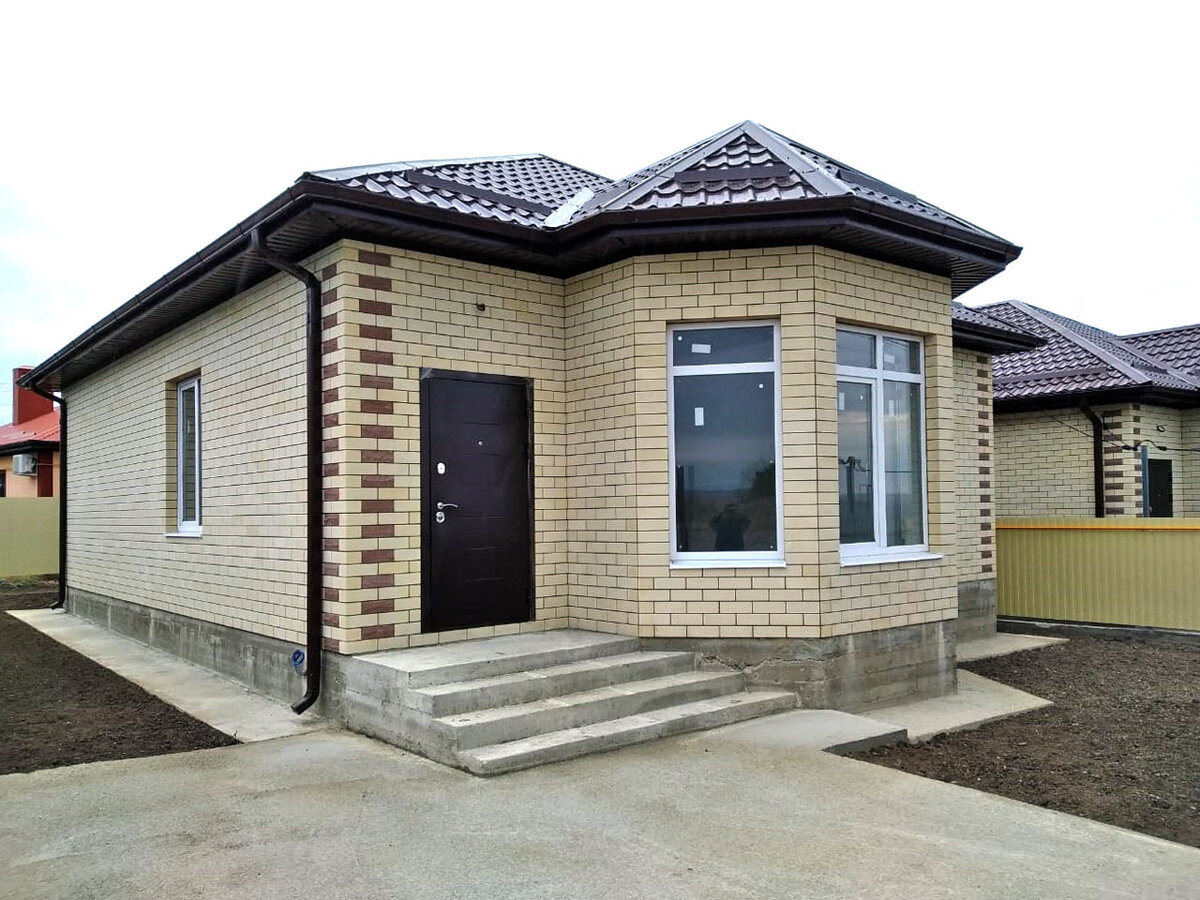 Дома от "специалистов". Все нормы нарушены - но красиво "накрашены глаза"