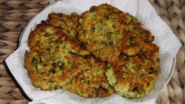 Котлеты из капусты с манкой и яйцом