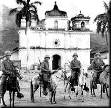 конный патруль армии Сальвадора на границе с Гондурасом во время "100-часовой войны"