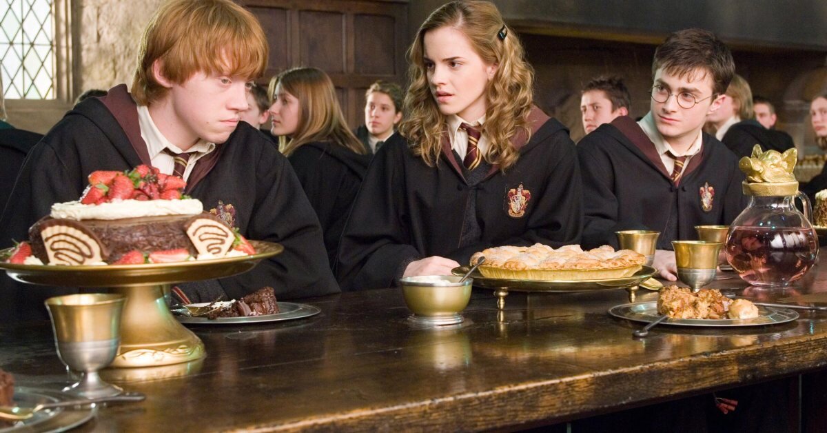 Кадр из фильма "Гарри Поттер" с лимонным пирогом.