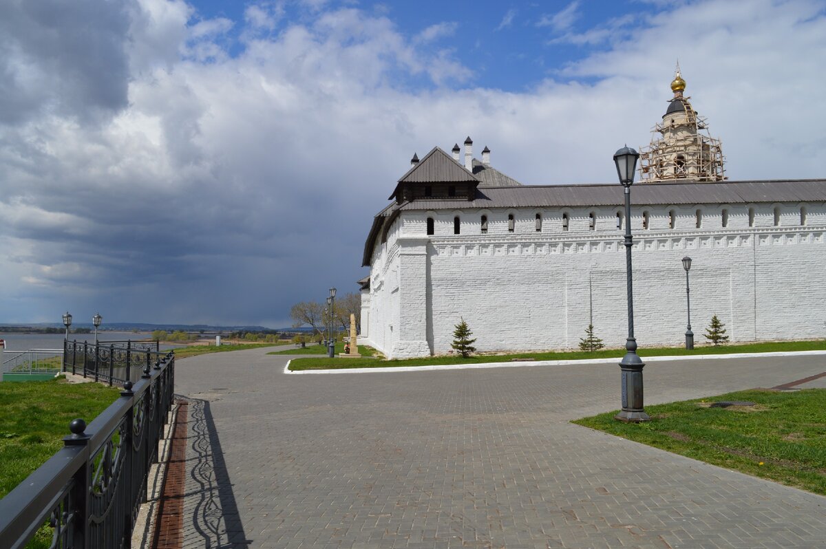 Остроград. Свияжск остров-град. Фортификационная крепость Свияжск. Остров-град Свияжск в Казани. Музей-заповедник «остров-град Свияжск».