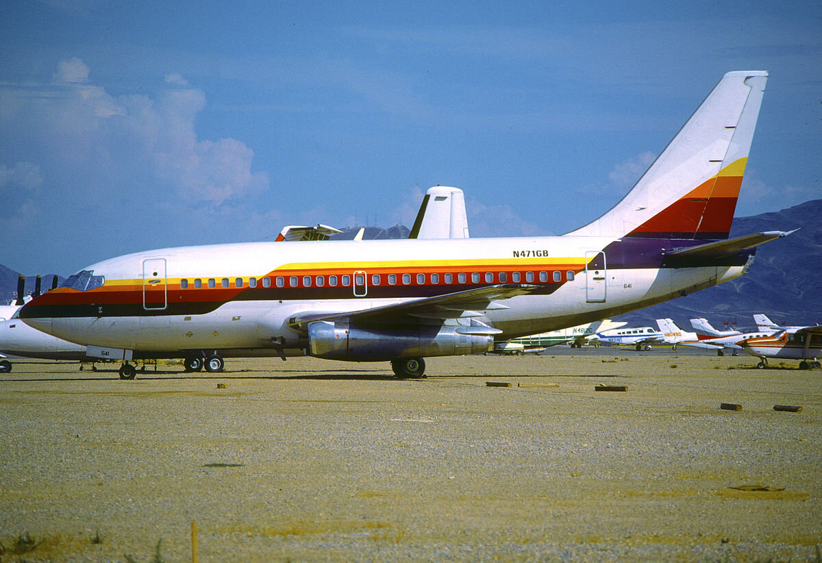 Боинг-737-100.