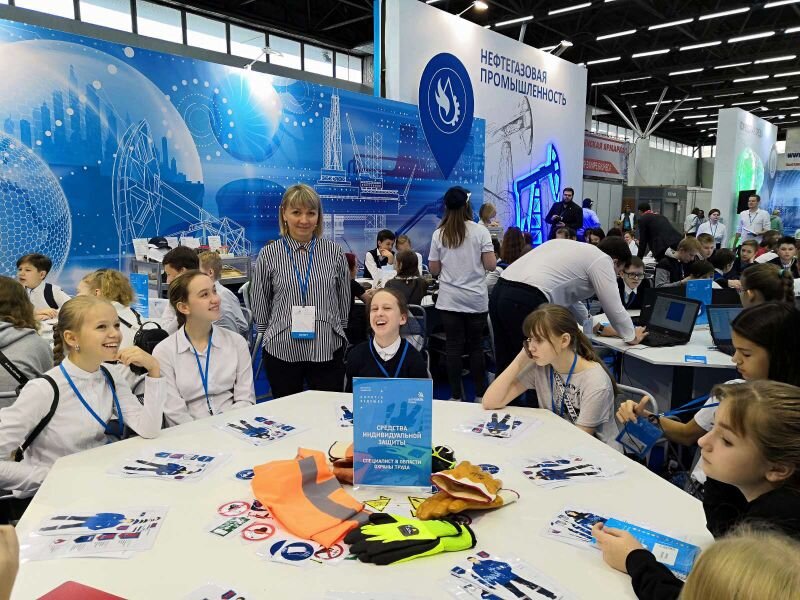 Объект из будущего точка роста. Тнпк тюмень. Центр образования будущего. 58 школа тула зеленстрой. Школа 58 поколение будущего тула.