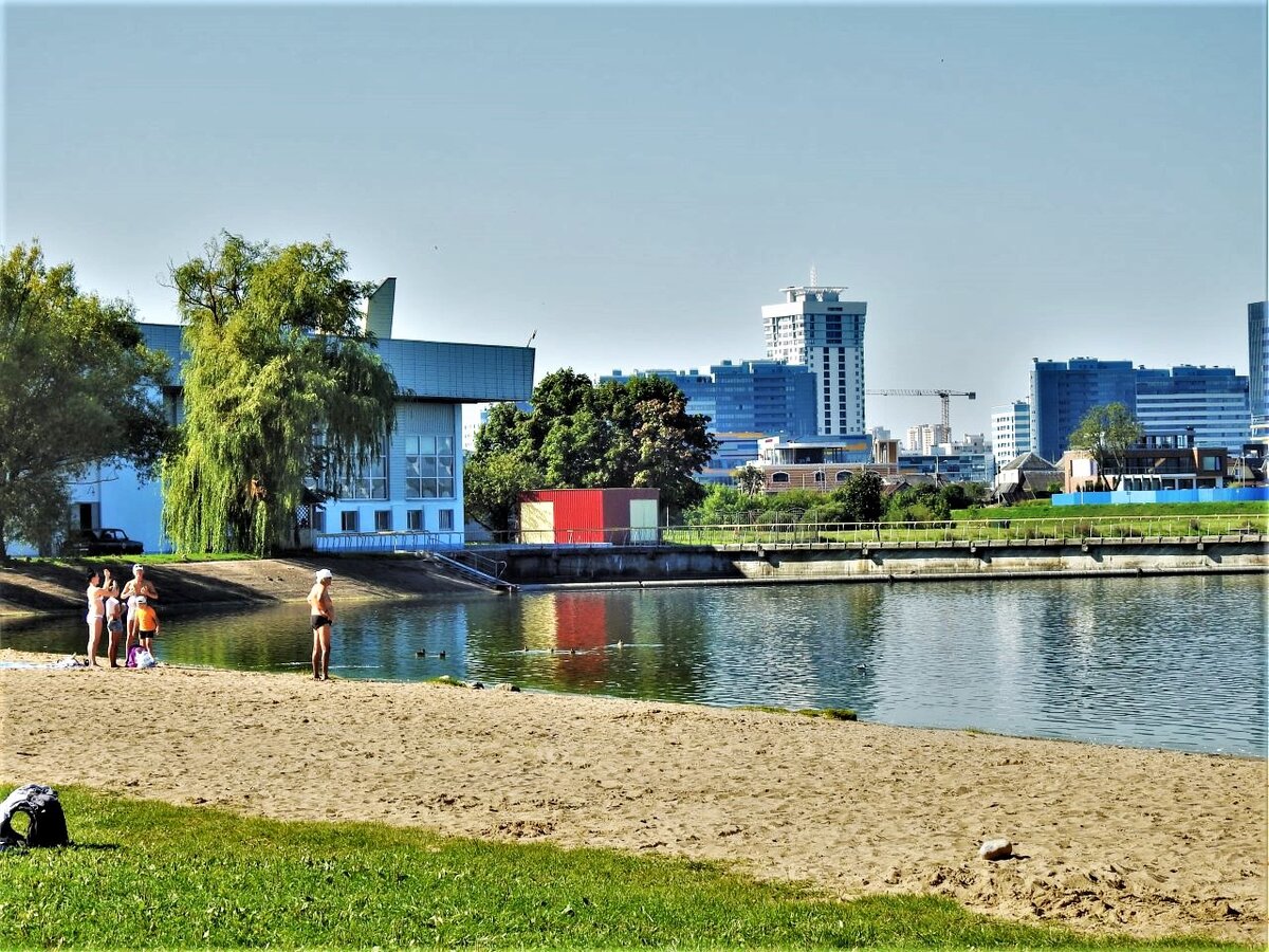 Народа было мало, дело было утром августа ;)