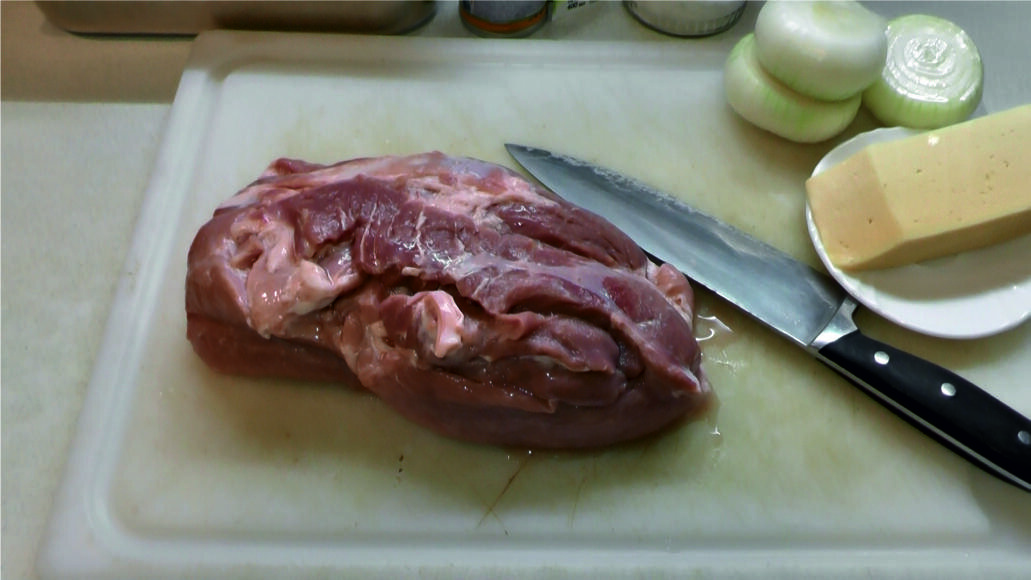 В данном случае использована свинина. Подойдет с любой части.