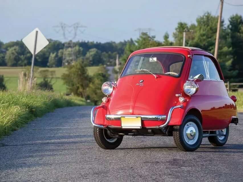 BMW 300 Isetta трехколесная