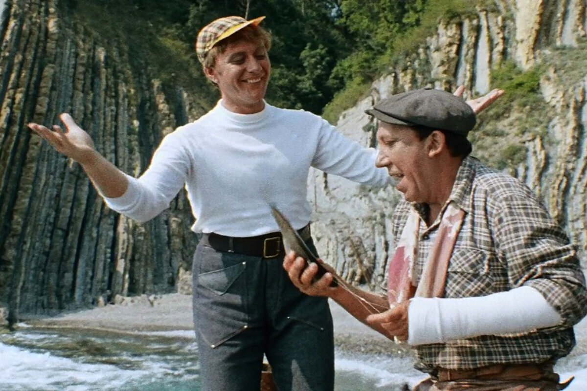 Кадр из фильма ''Бриллиантовая рука''