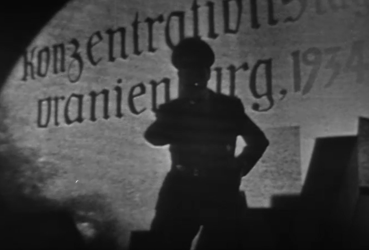 Кадр из телеспектакля "Страх и отчаяние в Третьей империи" (1965)