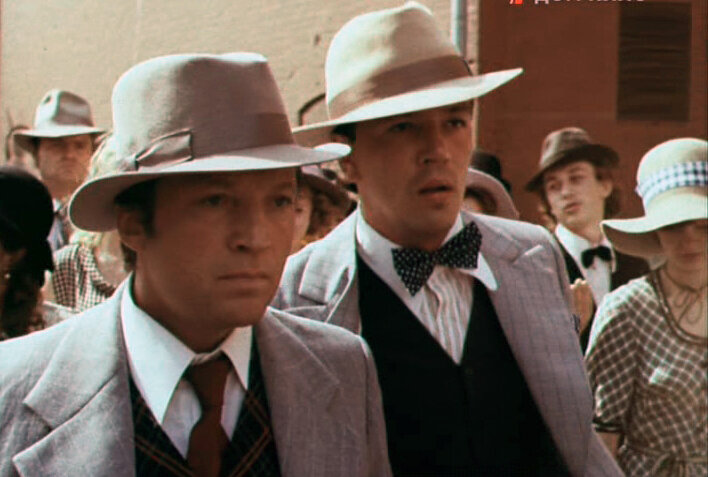 Кадр из фильма "Братья Рико" (1980)