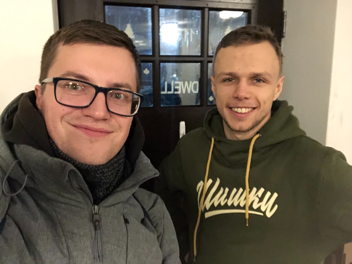 Во время моих новогодних каникул в Нью-Йорке во время кругосветки,
мне посчастливилось встретиться с самим Евсеем и пообщаться с ним на тему путешествий!