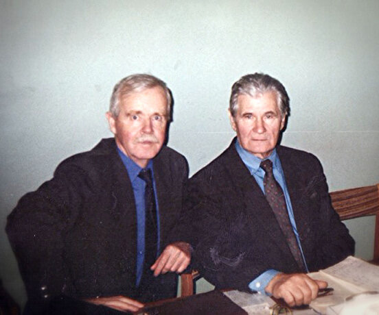 Л.А. Китаев-Смык и А.М. Клочков в 1992 году.