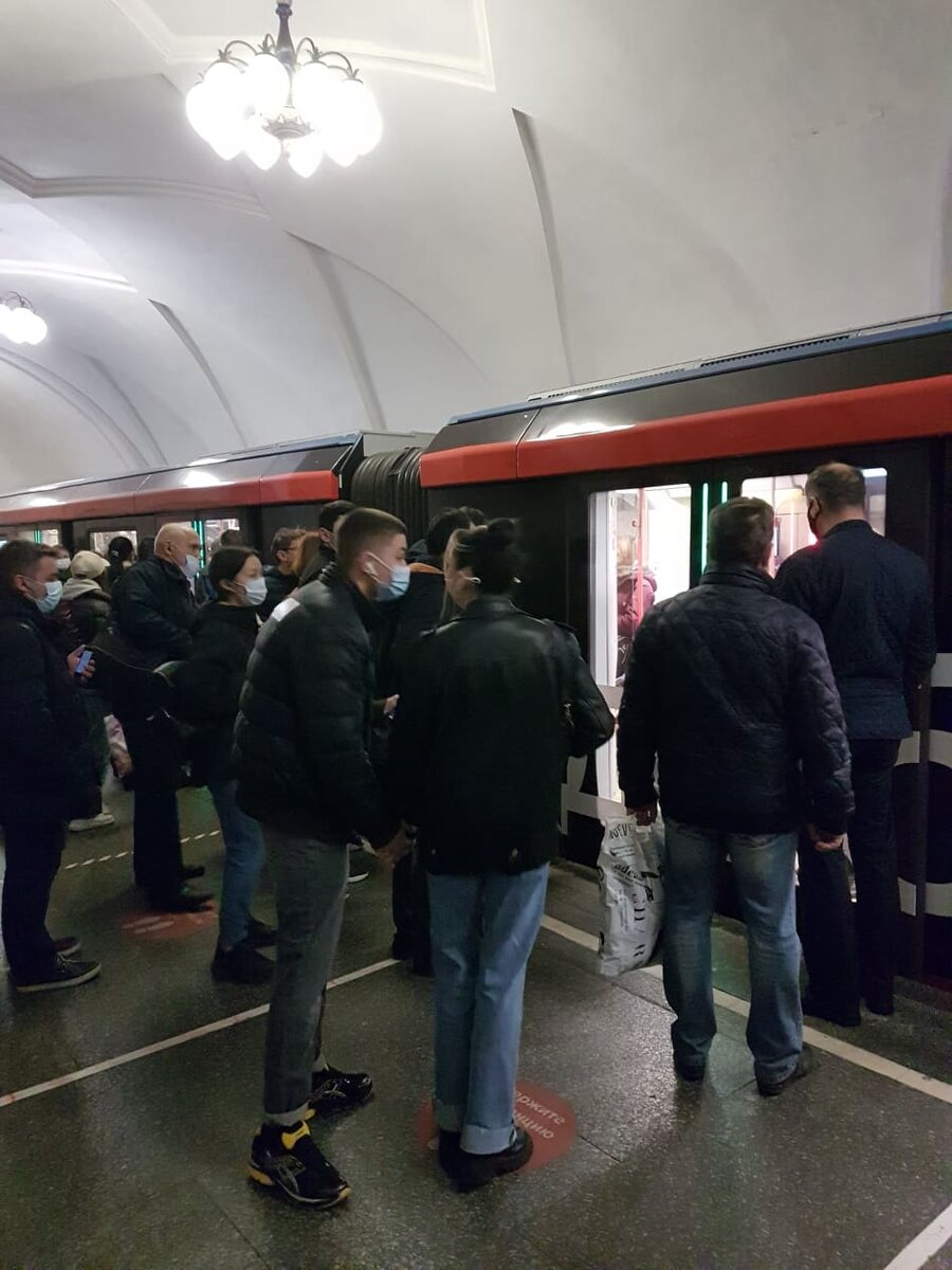 Народу немало. Фото автора