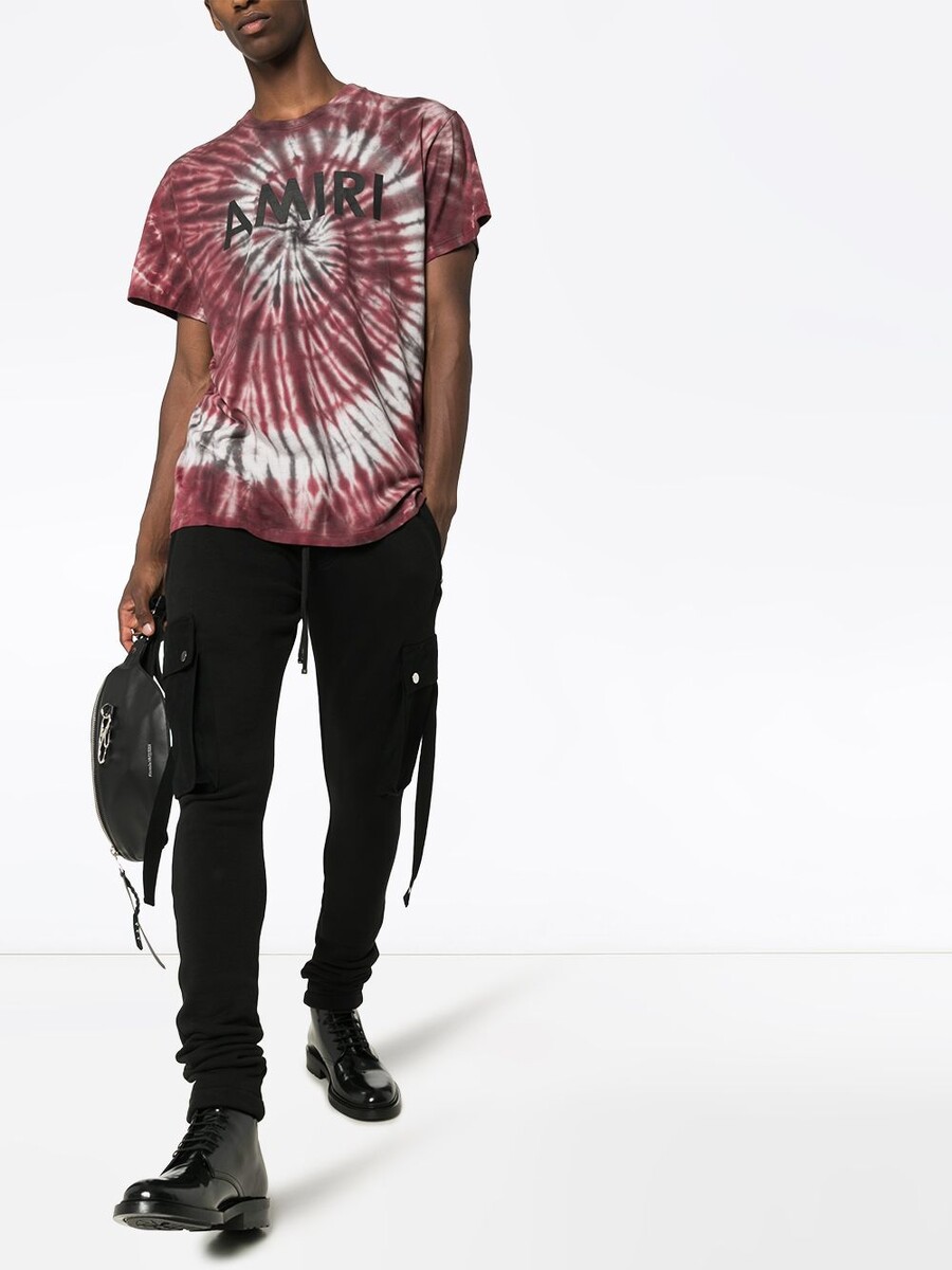 Одна из моделей AMIRI.