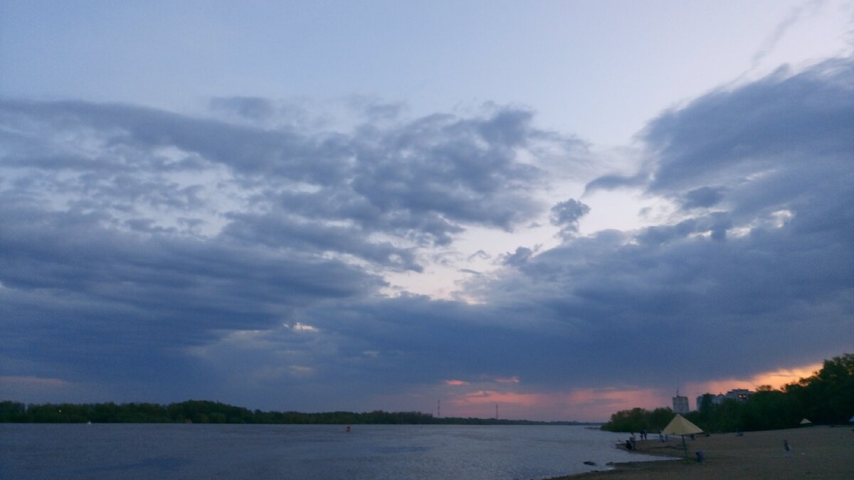 Низовья парка, на берегу Иртыша, Советский пляж, 2016 год